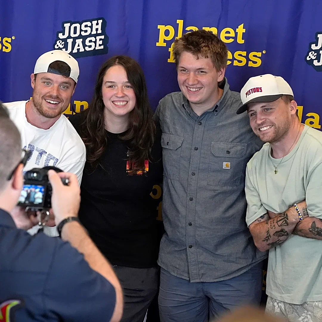 British influencers Josh & Jase visit Ohio State
