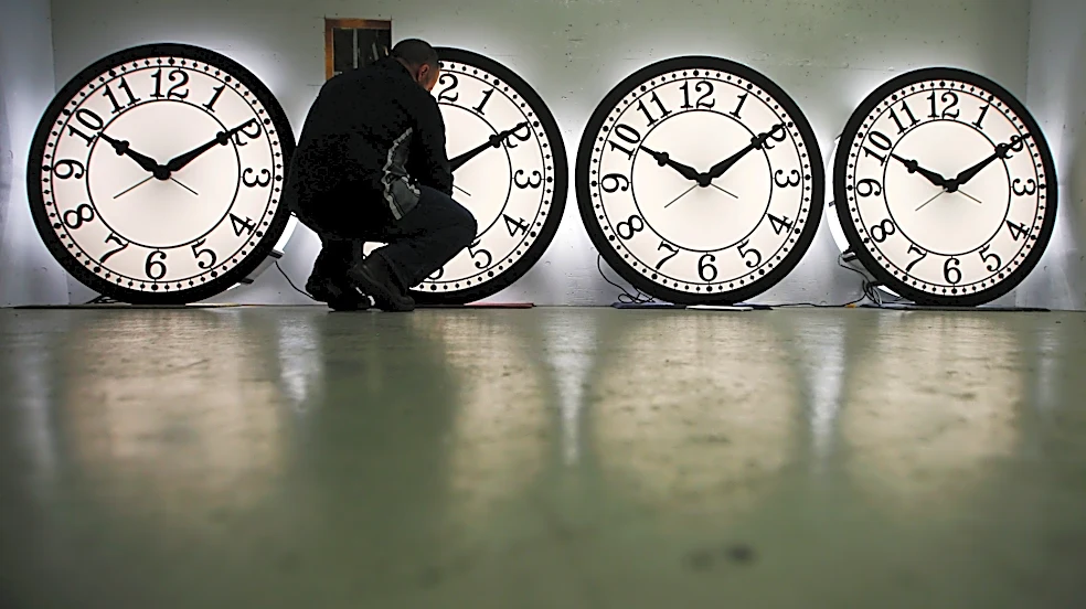 US tried permanent daylight saving time once, and kids died