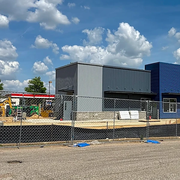 What's that moving in next door to the LA Fitness in Arlington?