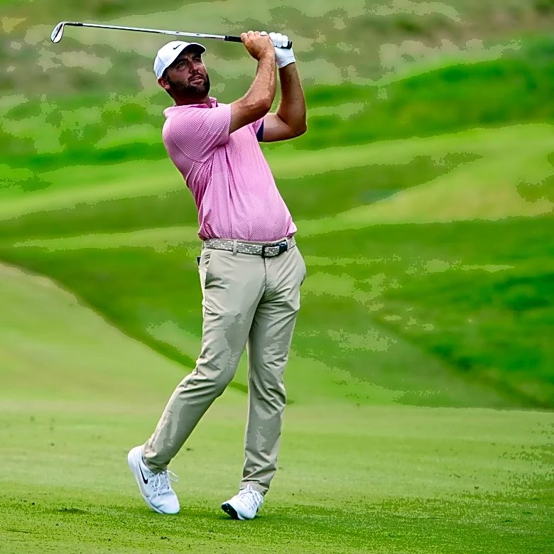 Scottie Scheffler ties course record with second-round 61 at FedEx St. Jude Championship