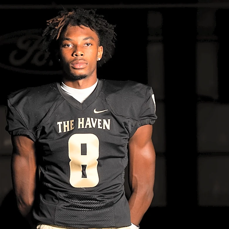 Memphis football commit Malik Dean takes on leadership role now at Whitehaven