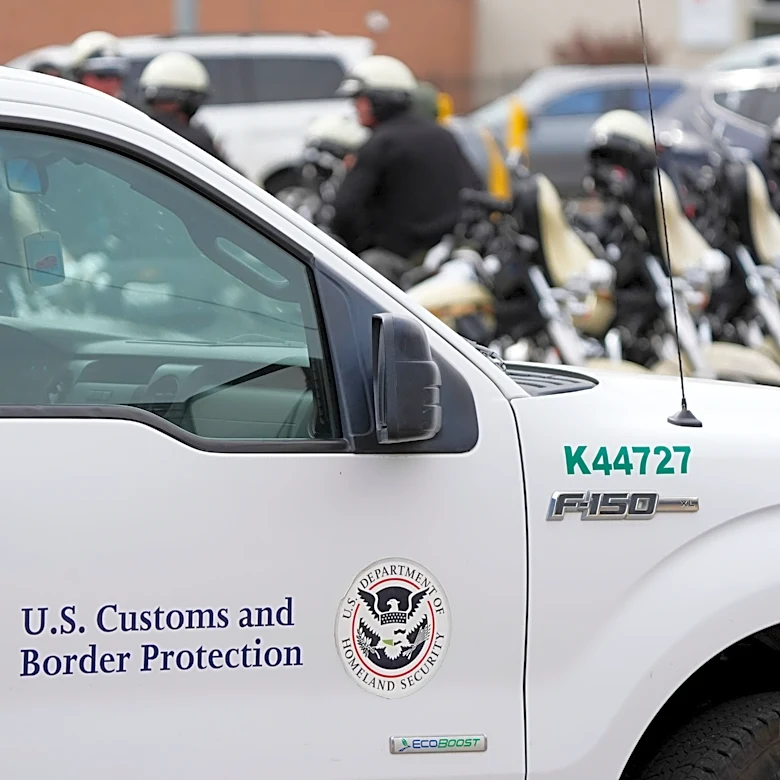 ICE raid at Memphis bar leads to detention of more than 100 people: advocacy organization