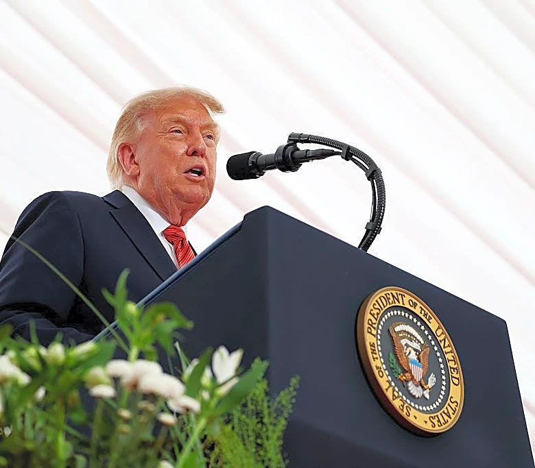 Trump hits negative approval rating in Tennessee for first time