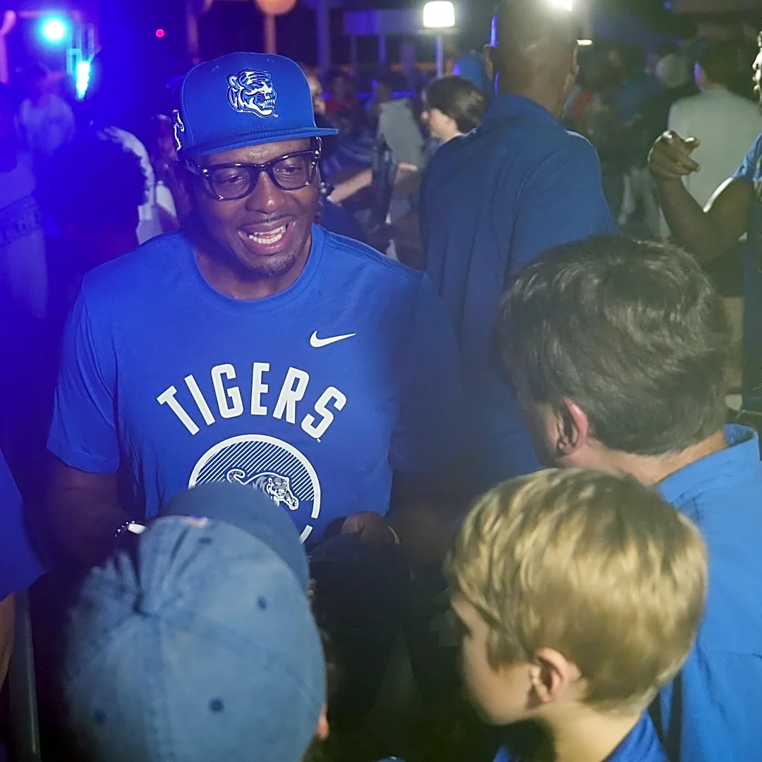 Penny Hardaway says he and Tennessee coach Rick Barnes are 'on a great page right now'