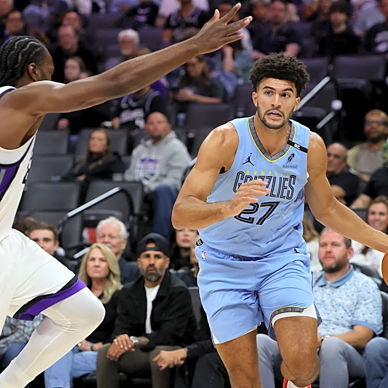 How many points did Cam Boozer score? Grizzlies at Kings box score