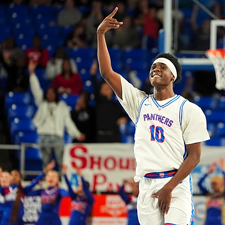 Texas A&M basketball lands Dylan Jones, Bartlett's 2027 4-star forward