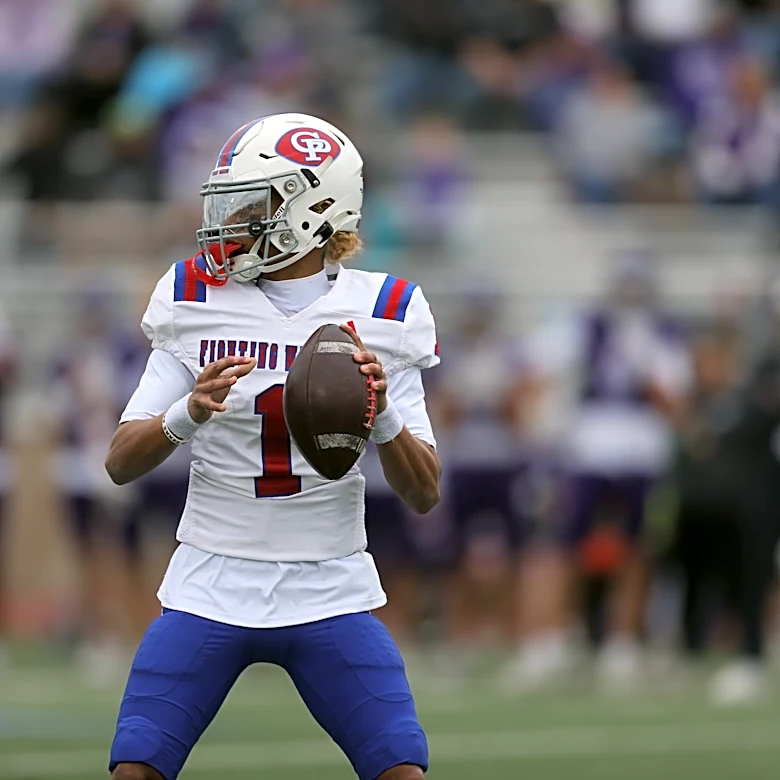 Seven Coastal Bend high school football quarterbacks to watch in 2026