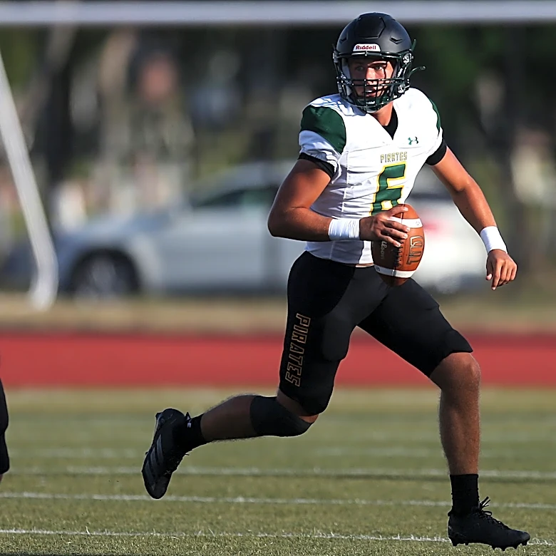 Two-a-days: New-look Rockport-Fulton football retains high expectations