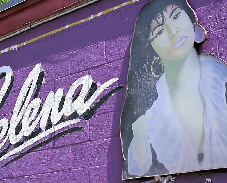 One of Selena's outfits added to Rock & Roll Hall of Fame in Cleveland