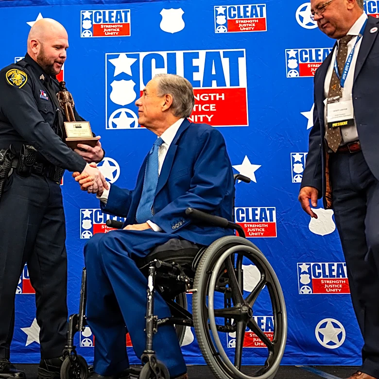 Corpus Christi police officer among 17 in Texas to receive award