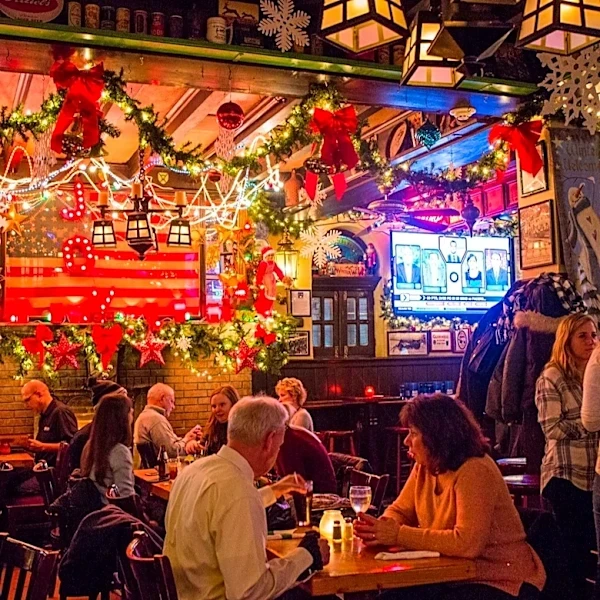 The Must-Visit Philadelphia Pub That's Been Slinging Drinks Since 1860