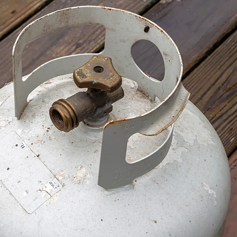 Here's How Long A Propane Tank Will Typically Last For Your Grill