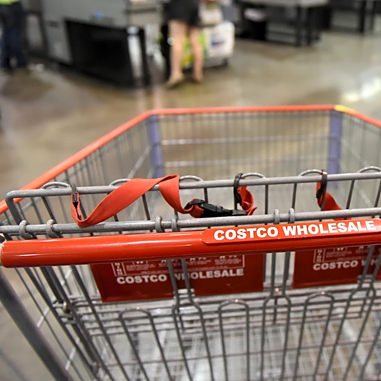 8 Costco Kirkland Sweet Snacks To Look For On Your Shopping Trip