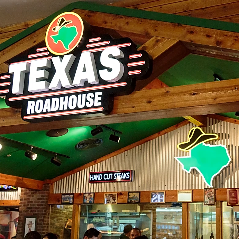 4 Of The Healthiest Items To Order At Texas Roadhouse