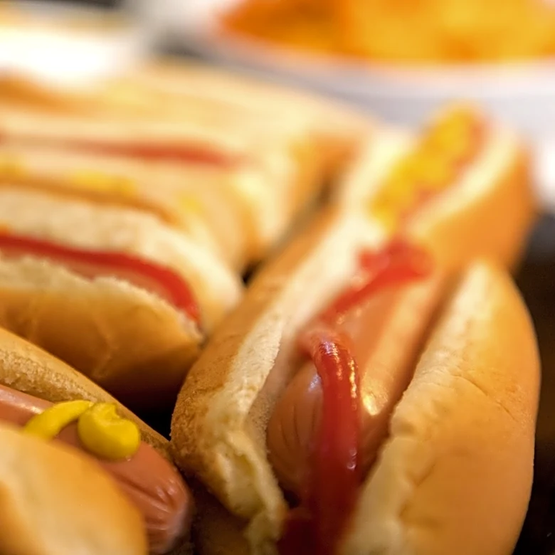 These 10 Customer-Favorite Hot Dog Brands Are A Guaranteed Knock-Out For Your BBQ