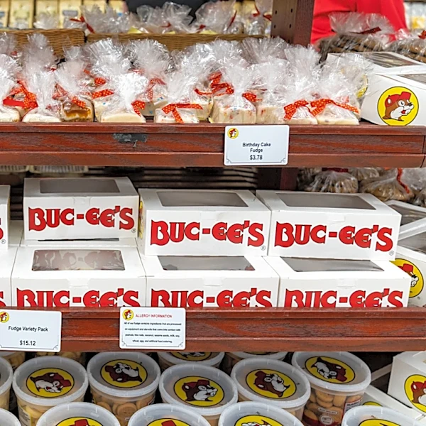 9 Buc-Ee's Sweet Snacks Worth Every Penny, According To Customers