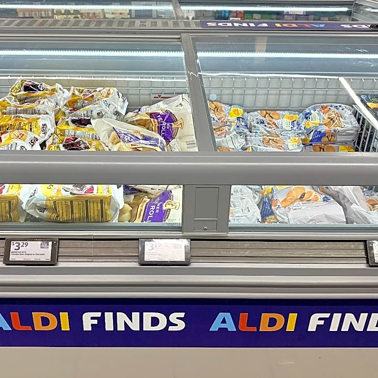Aldi's Crystal Clear Ice Cubes Have Shoppers Divided
