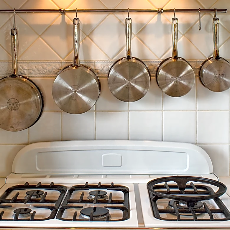 This Old-School Oven Brand Has Been Around For Over 100 Years And Is Still Reliable Today