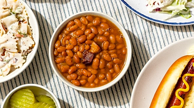 11 Summer Foods That Pair Well With Baked Beans