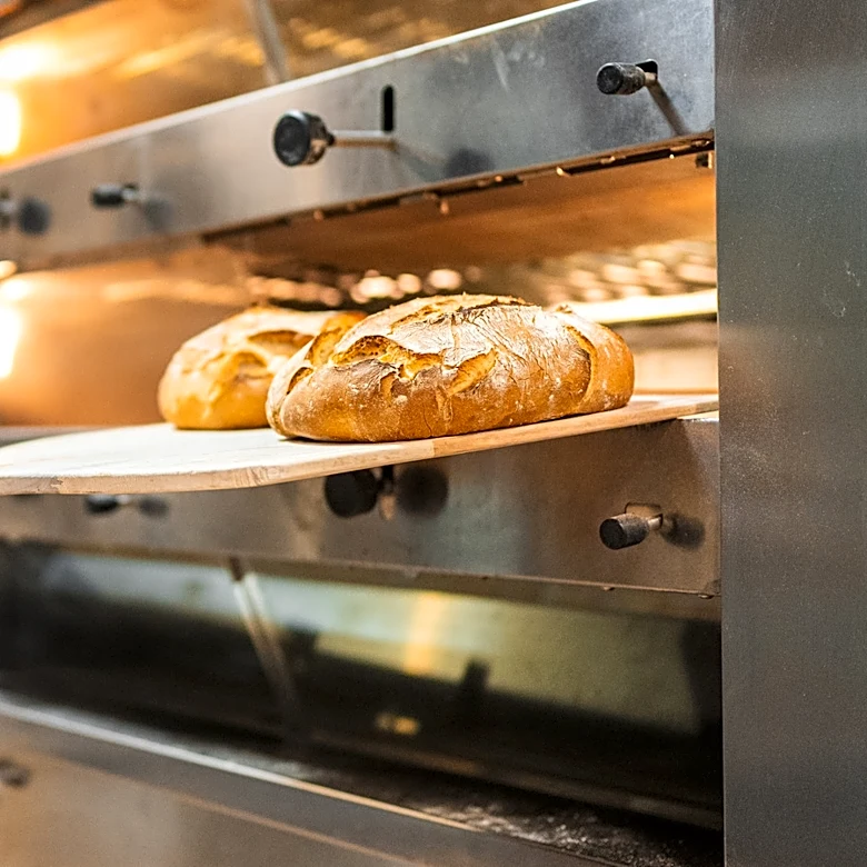 Reddit Says This Grocery Chain's Bread Is 'Absolutely Incredible'