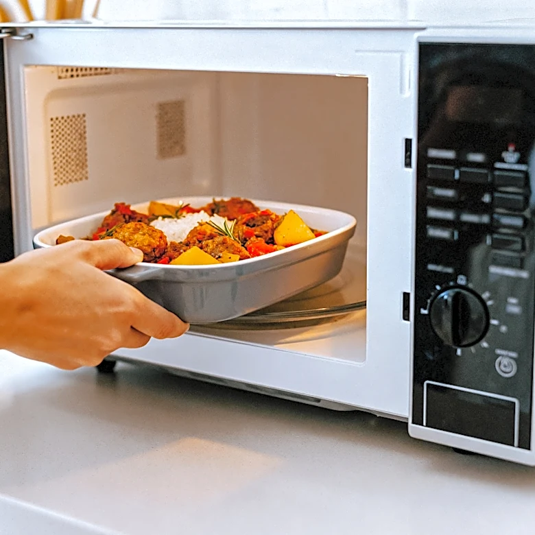 The Power Levels On Your Microwave, Explained