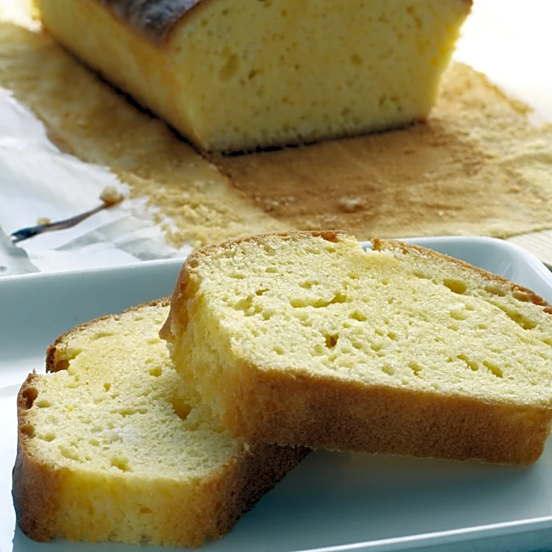 This Tangy English Spread Takes Basic Pound Cake From Plain To Bakery-Worthy