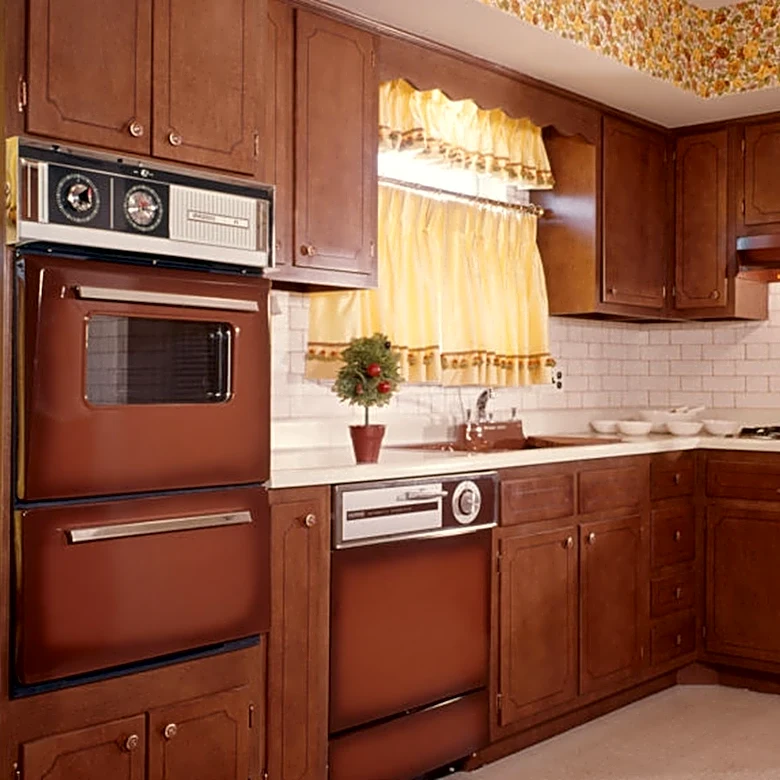 5 Kitchen Appliance Colors That Were Popular In The '70s