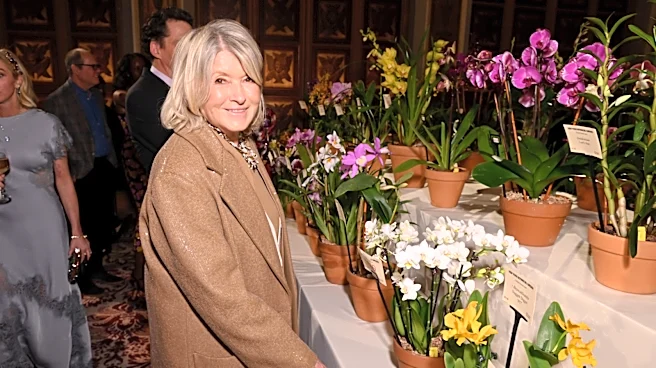 Martha Stewart's Mess-Free Method For Poached Eggs