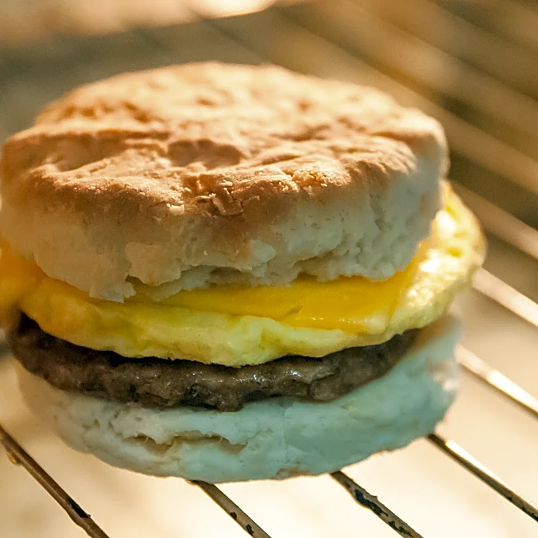 For 100% Real Eggs, Head To This Coffee Chain For Breakfast