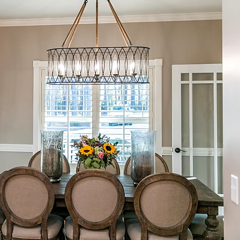 How A Mirror Does Wonders For Your Tiny Dining Room