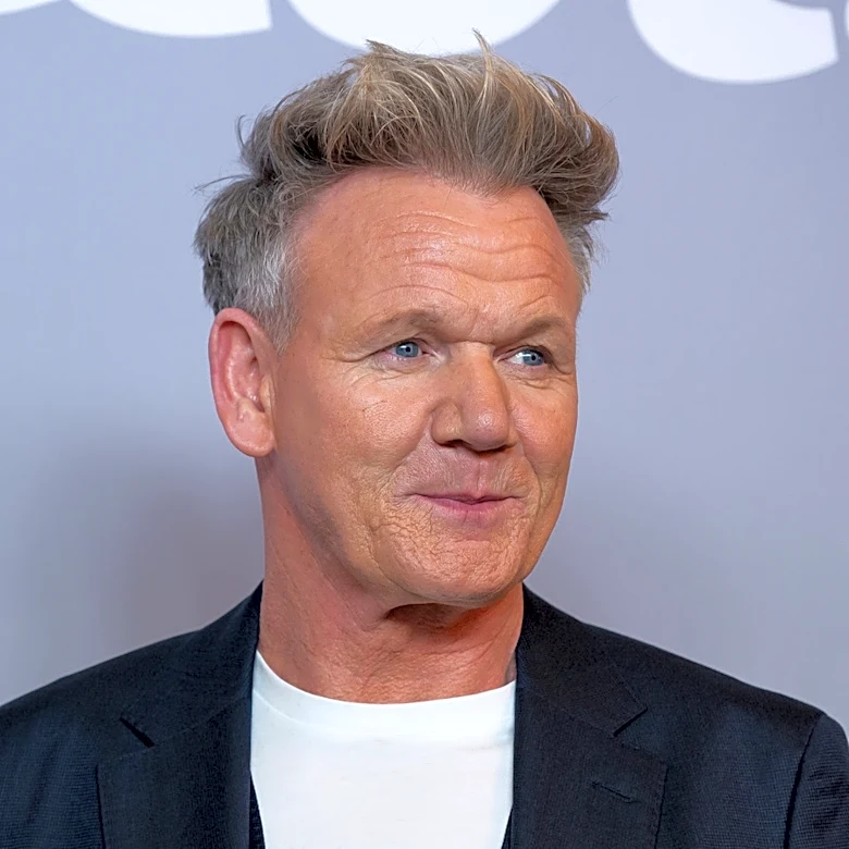 The Type Of Vinegar Gordon Ramsay Swears By For Poached Eggs