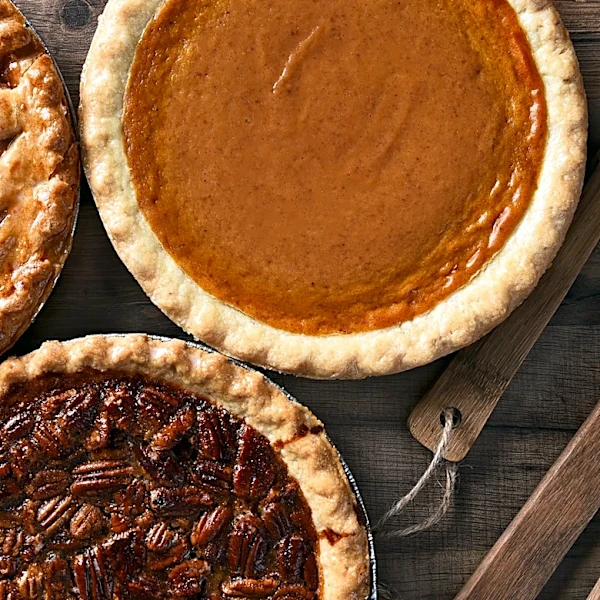 When Baking Fall Pies, Reach For This Pyrex Dish