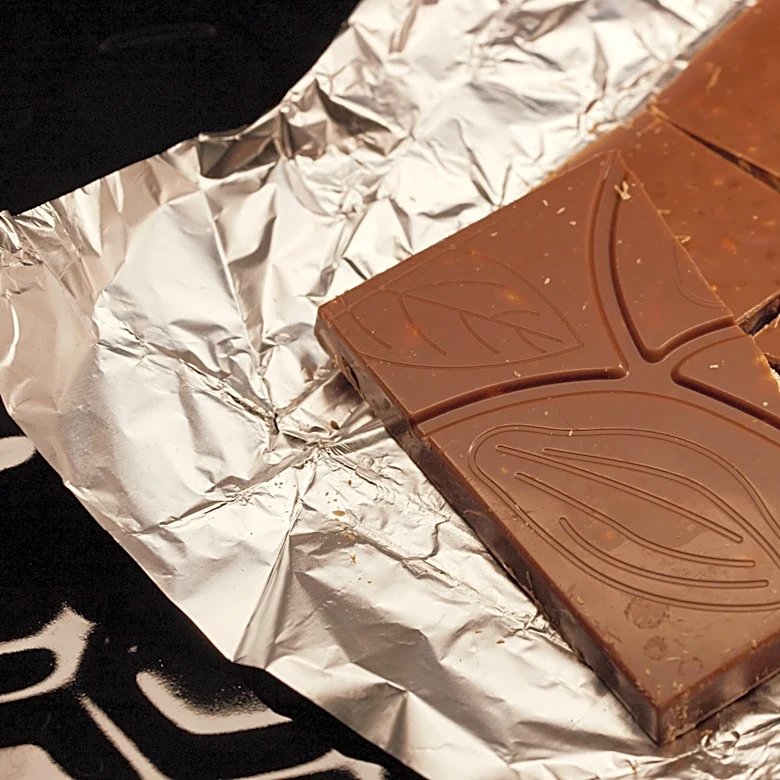 8 Retro Candy Bar Wrappers We Wish Were Brought Back