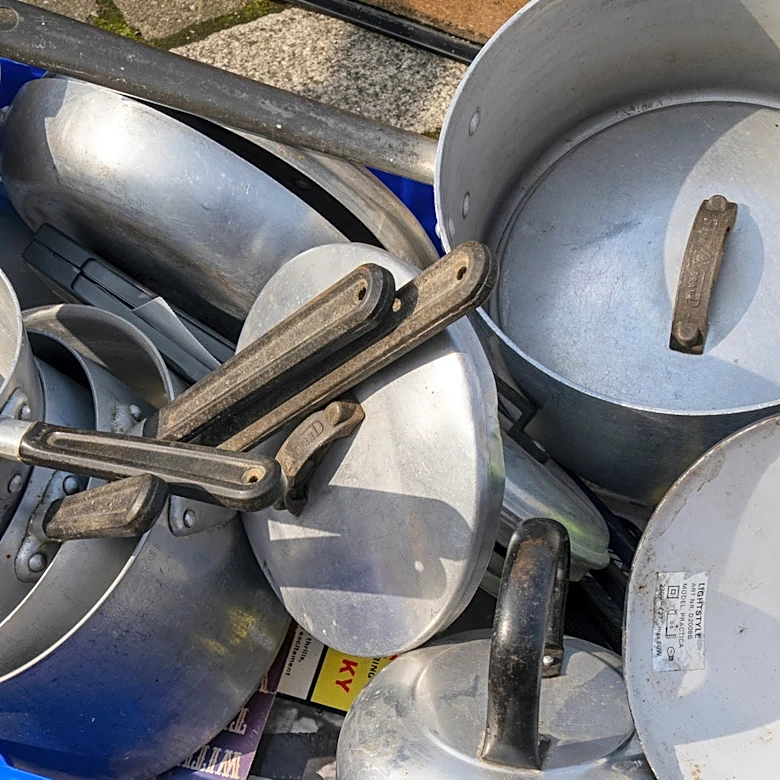 5 Tips For Donating Kitchen Items To Thrift Stores