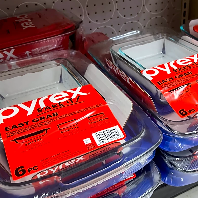 The Best-Selling Pyrex Storage Set That Has Customers Pledging To Buy Multiple
