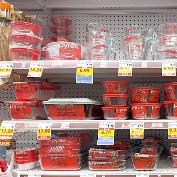 This Rare Employee-Only Pyrex Dish Was Never Released To The Public - Now It's Worth Over $6,000
