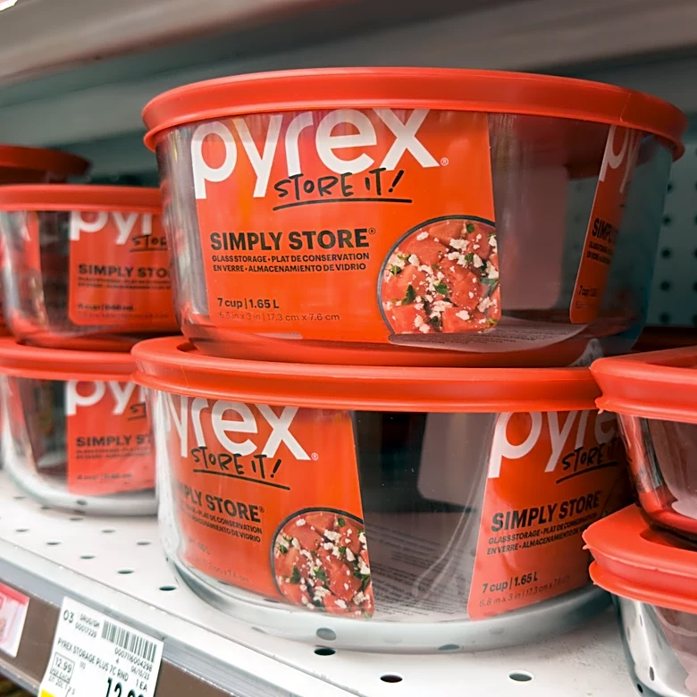 This Rare Vintage Pyrex Casserole Dish Sells For Over $2,000 (Even Without The Lid!)