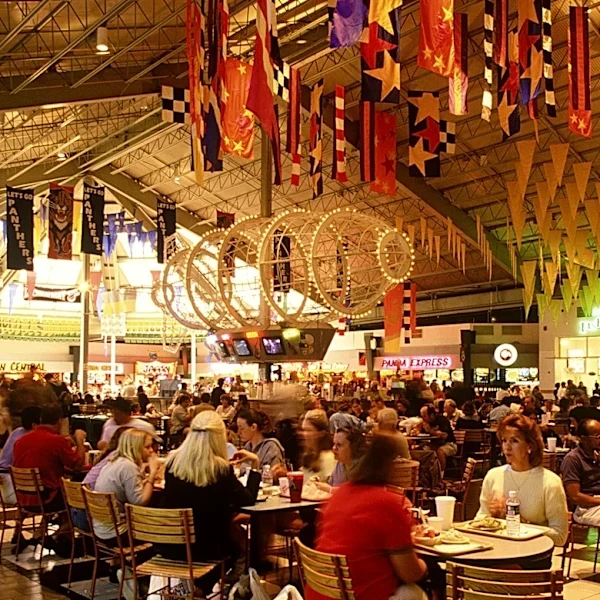 Not Starbucks, Not Dunkin': The Coffee Chain That Dominated '90s Food Courts