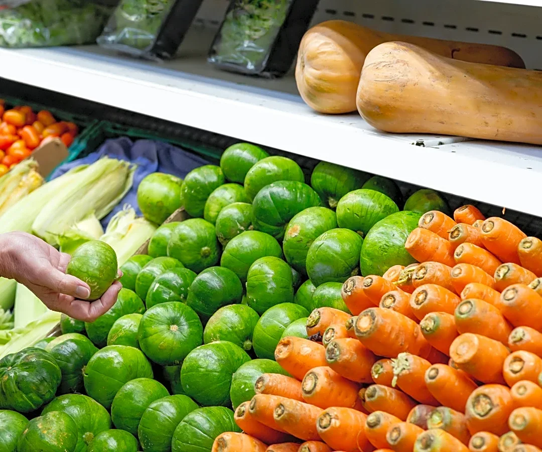 Aldi Shoppers Are Convinced This Rival Store Has Much Better Produce — Here's Why
