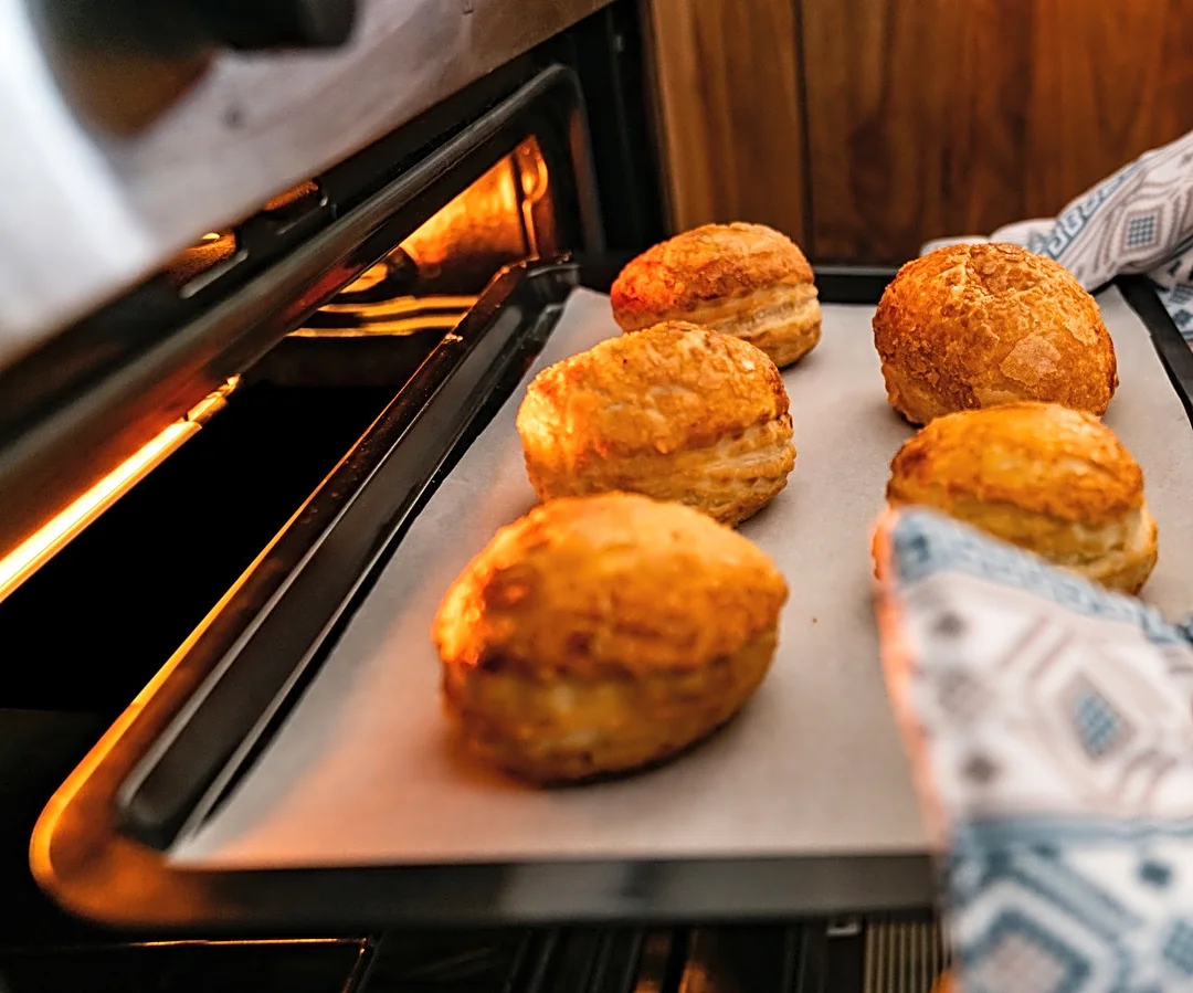The Vintage-Style Oven From Home Depot That Customers Love