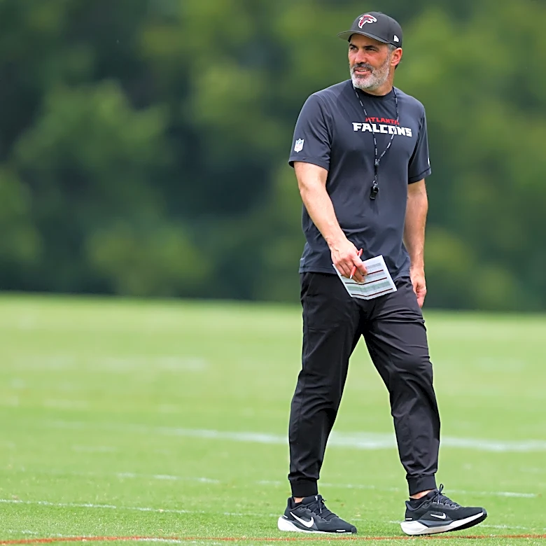 Kevin Stefanski comments on ACL tear for Falcons OLB Jalon Walker