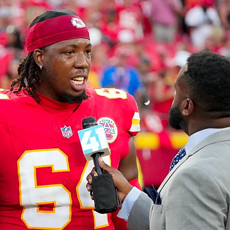 Former Falcons OT Wanya Morris lands on Cowboys practice squad