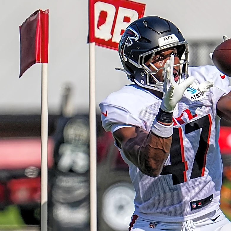 Former Falcons TE signs with Commanders practice squad