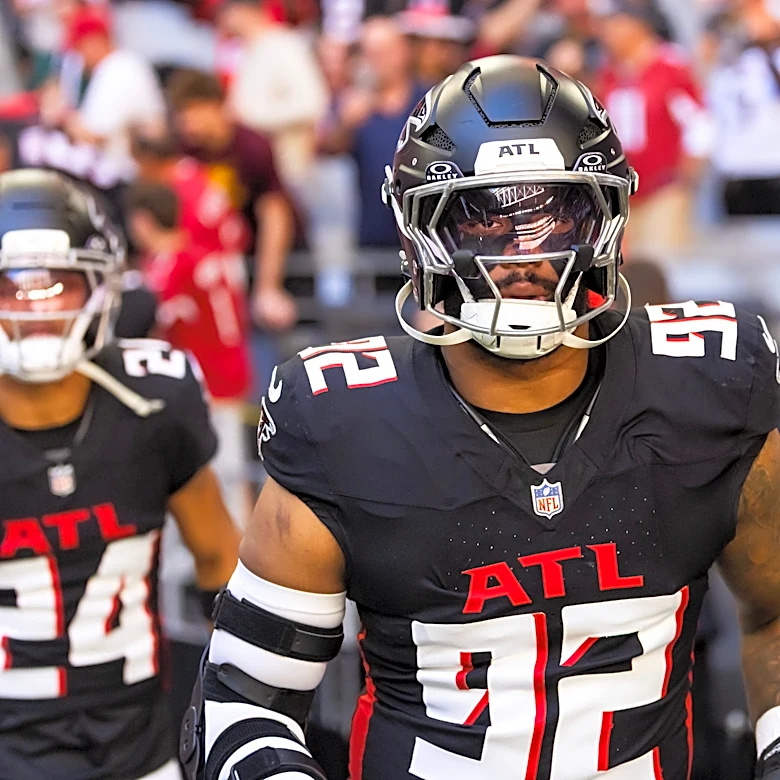 Former Falcons EDGE signed by San Francisco 49ers