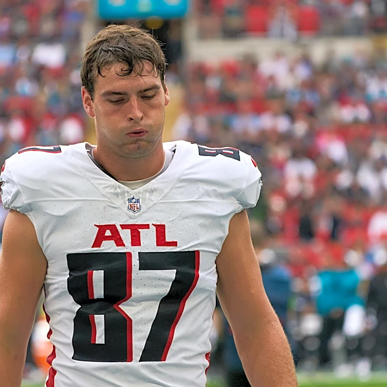 Former Falcons tight end signs with Browns' practice squad