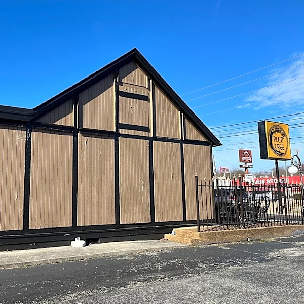 A Kingston Pike landmark, Knoxville Chinese restaurant is closing soon