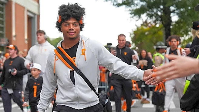 Tennessee RB DeSean Bishop addresses Arion Carter suspension with show of support