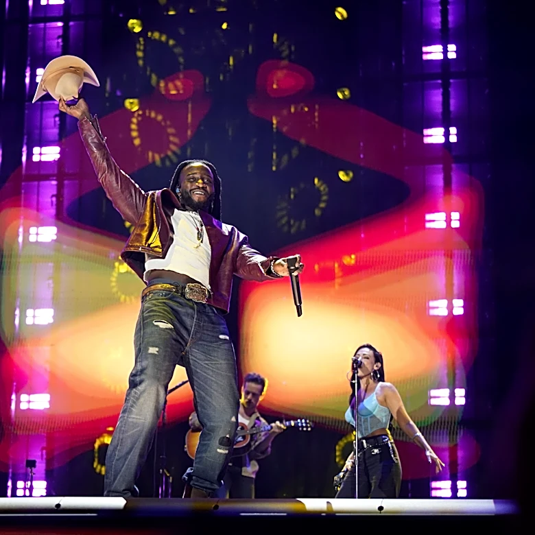 Shaboozey's 'High Noon' named ESPN's 2026-27 college football anthem