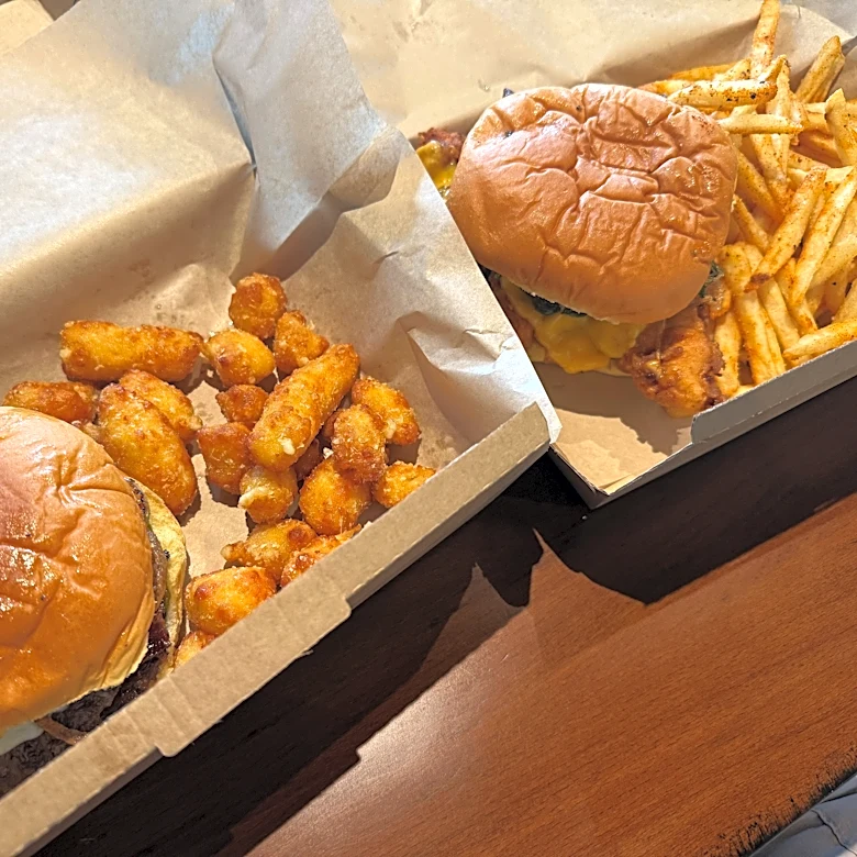Abridged Burger Co serves top-tier sandwiches and sides | Grub Scout