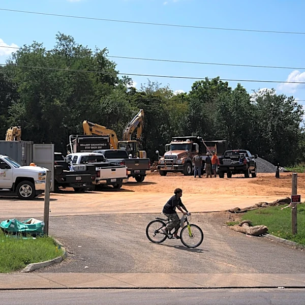 What's that being built next to the Sam's Club gas station?